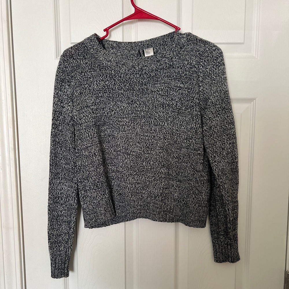 Divided Black and Gray Knit Crew Neck Sweater Size Small